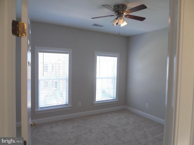 1136 KEOKUK TER NE, Leesburg, VA 20176