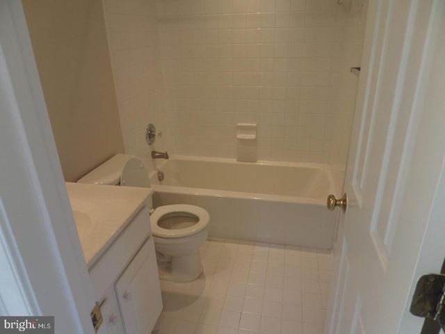 1136 KEOKUK TER NE, Leesburg, VA 20176