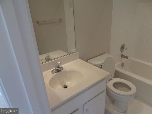 1136 KEOKUK TER NE, Leesburg, VA 20176