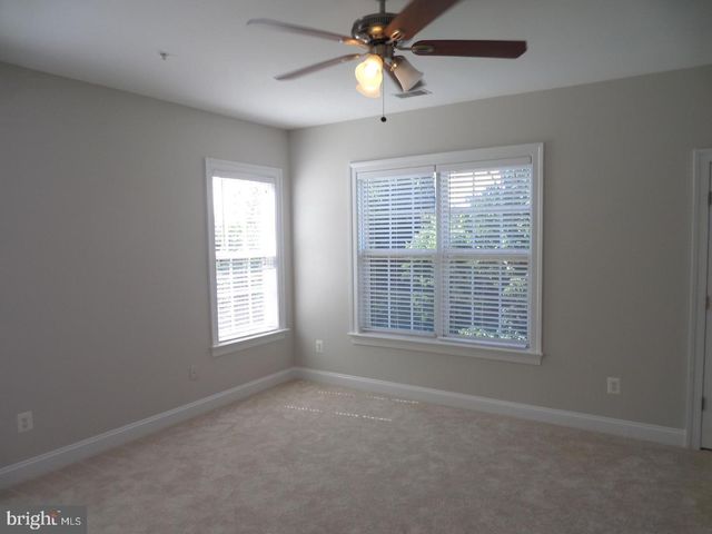 1136 KEOKUK TER NE, Leesburg, VA 20176