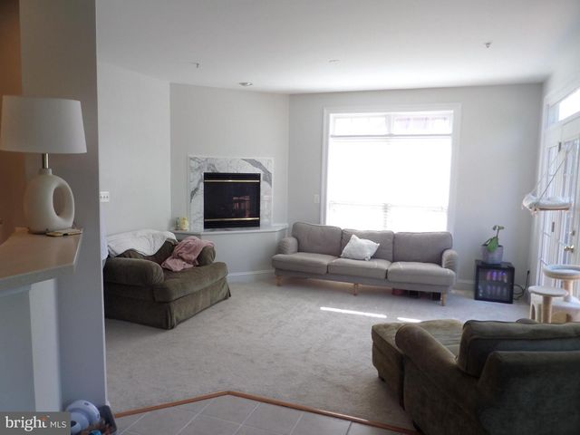 1136 KEOKUK TER NE, Leesburg, VA 20176