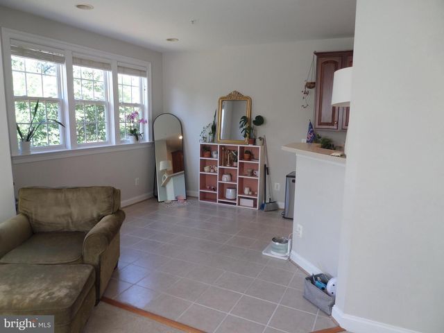1136 KEOKUK TER NE, Leesburg, VA 20176