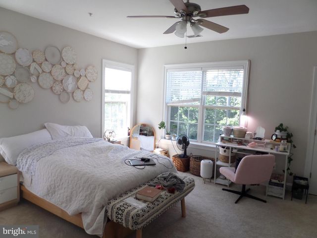 1136 KEOKUK TER NE, Leesburg, VA 20176
