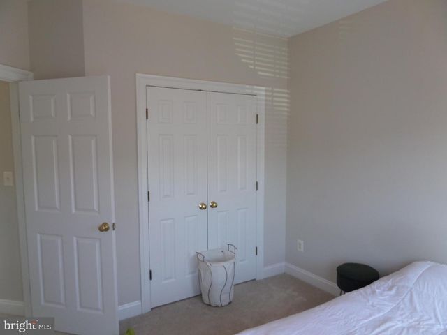 1136 KEOKUK TER NE, Leesburg, VA 20176