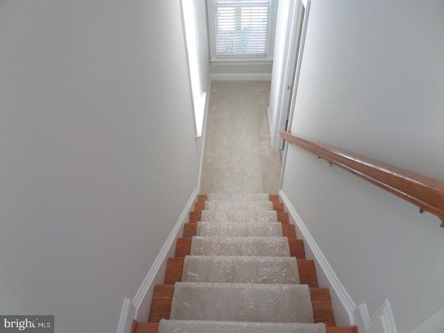 1136 KEOKUK TER NE, Leesburg, VA 20176