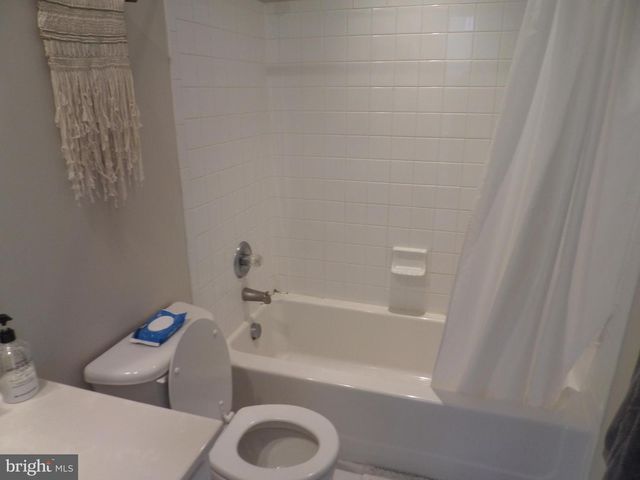 1136 KEOKUK TER NE, Leesburg, VA 20176