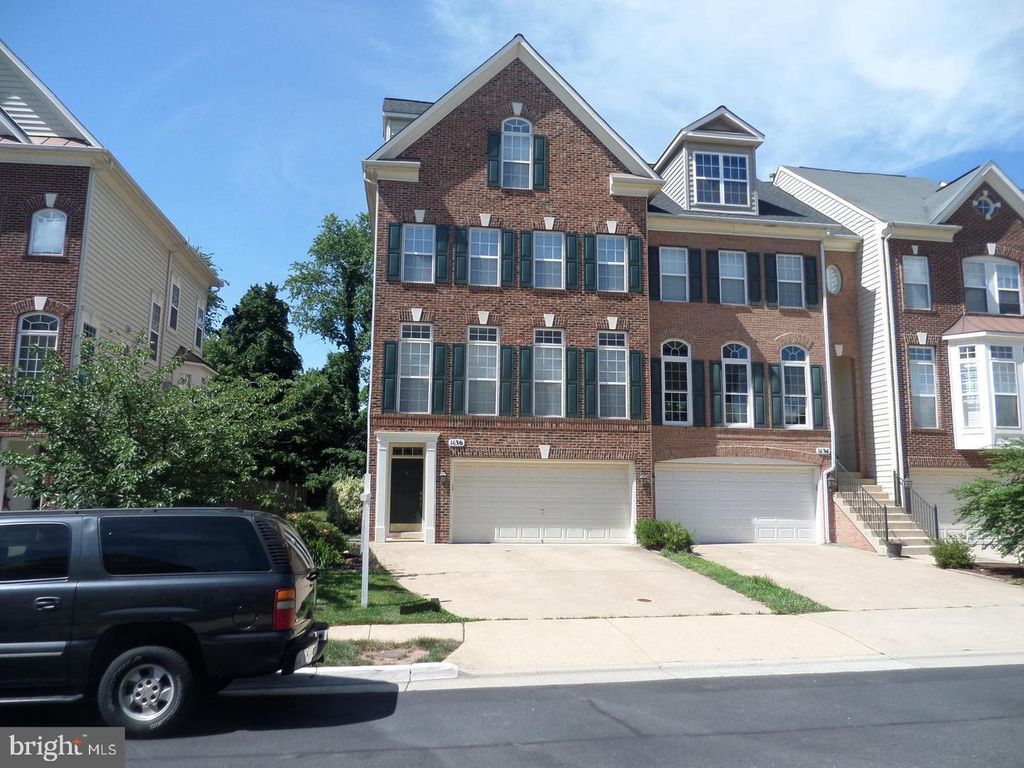 1136 KEOKUK TER NE, Leesburg, VA 20176