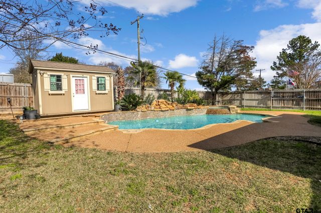 2000 Rana Park, Flint, TX 75762