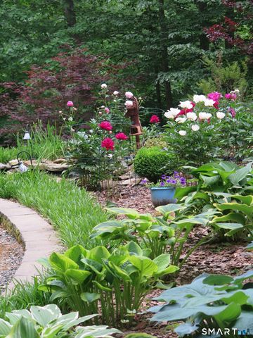 64 Summerwood Ridge, Tolland, CT 06084