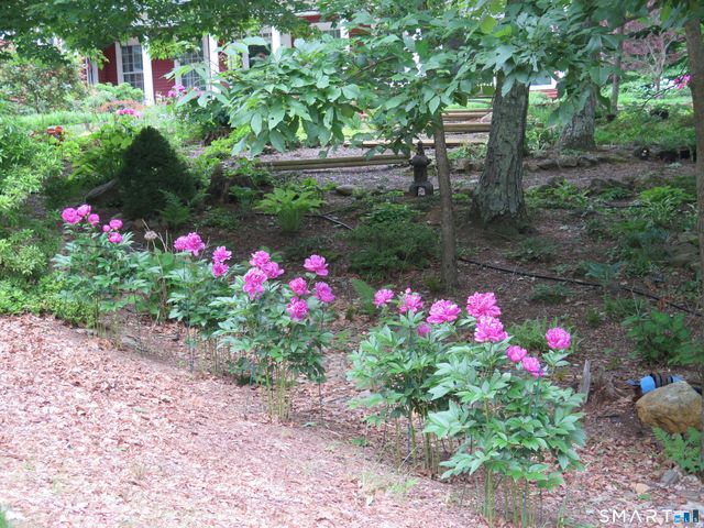 64 Summerwood Ridge, Tolland, CT 06084