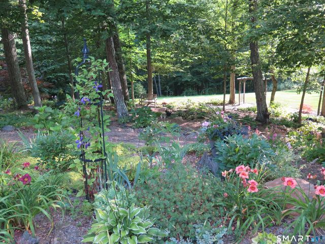 64 Summerwood Ridge, Tolland, CT 06084