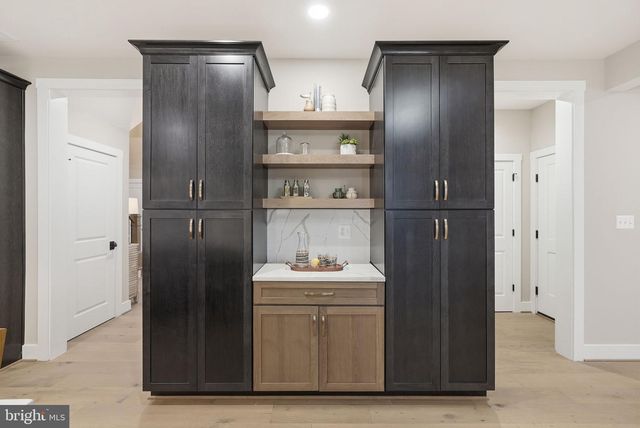 3410 BURROWS AVE, Fairfax, VA 22030