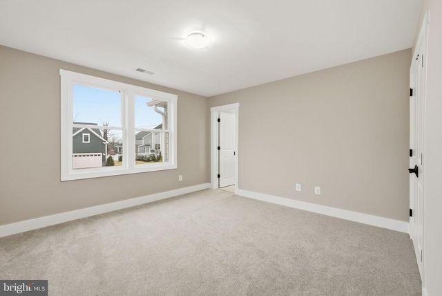 3410 BURROWS AVE, Fairfax, VA 22030