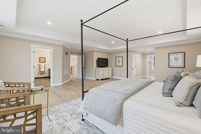 3410 BURROWS AVE, Fairfax, VA 22030