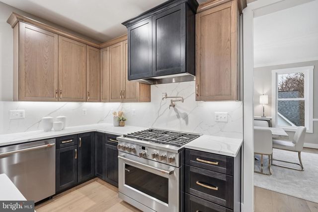 3410 BURROWS AVE, Fairfax, VA 22030