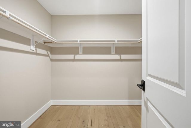 3410 BURROWS AVE, Fairfax, VA 22030