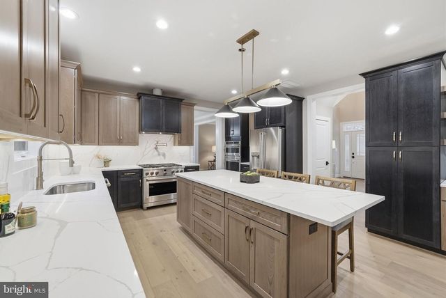 3410 BURROWS AVE, Fairfax, VA 22030