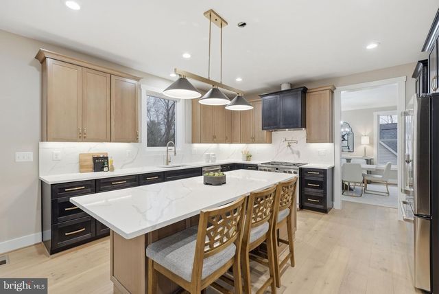 3410 BURROWS AVE, Fairfax, VA 22030