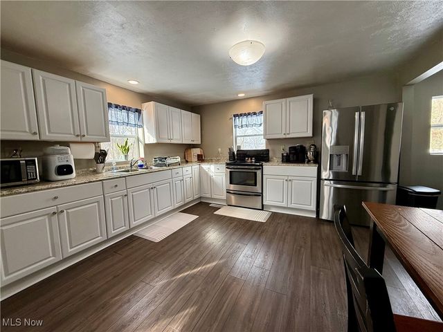 23894 Sandy Creek Road, Minerva, OH 44657