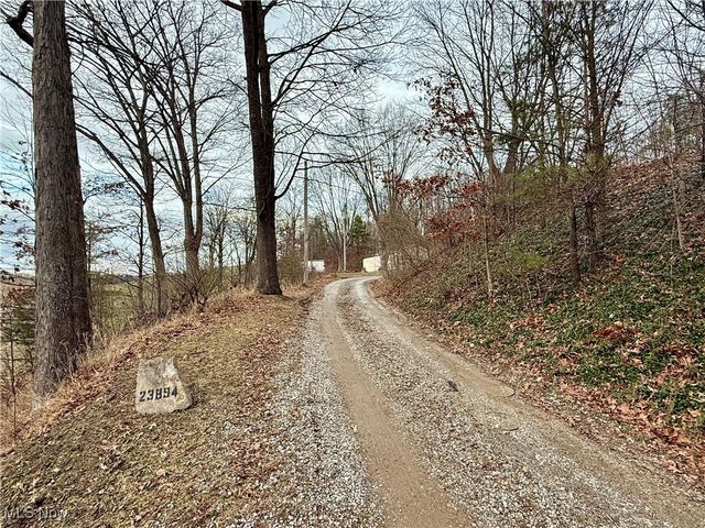 23894 Sandy Creek Road, Minerva, OH 44657