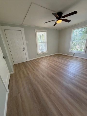 1701 14TH AVENUE S A, St Petersburg, FL 33705