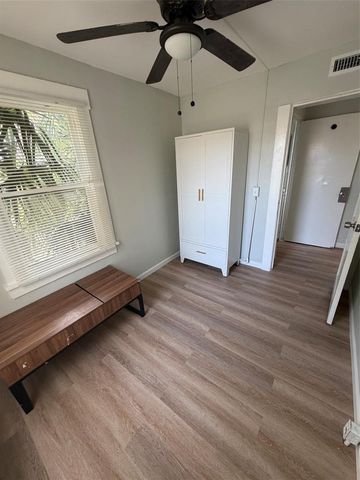 1701 14TH AVENUE S A, St Petersburg, FL 33705