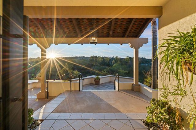 528 Flores De Oro, Rancho Santa Fe, CA 92067