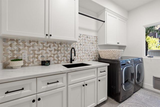 528 Flores De Oro, Rancho Santa Fe, CA 92067