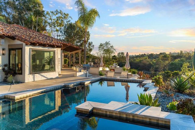 528 Flores De Oro, Rancho Santa Fe, CA 92067