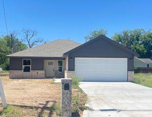 807 N Van Buren Street, San Angelo, TX 76901