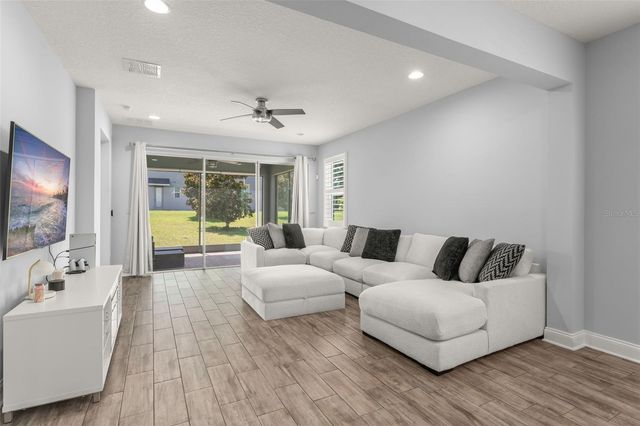 8266 PURPLE SANDPIPER AVENUE, Winter Garden, FL 34787