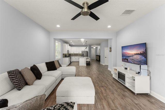 8266 PURPLE SANDPIPER AVENUE, Winter Garden, FL 34787