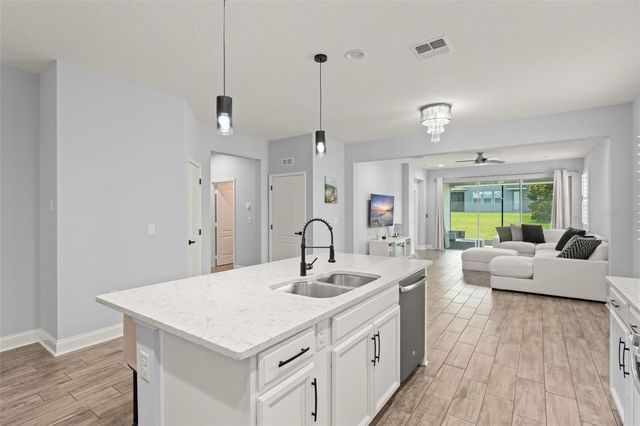8266 PURPLE SANDPIPER AVENUE, Winter Garden, FL 34787