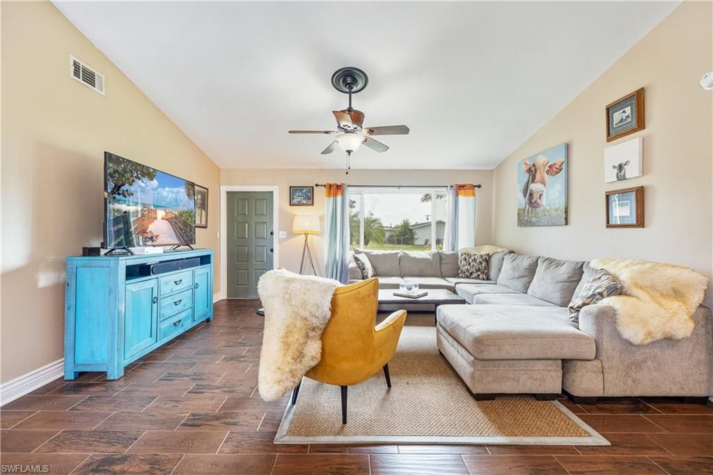 250 NE 10th PL, CAPE CORAL, FL 33909 — photo 4
