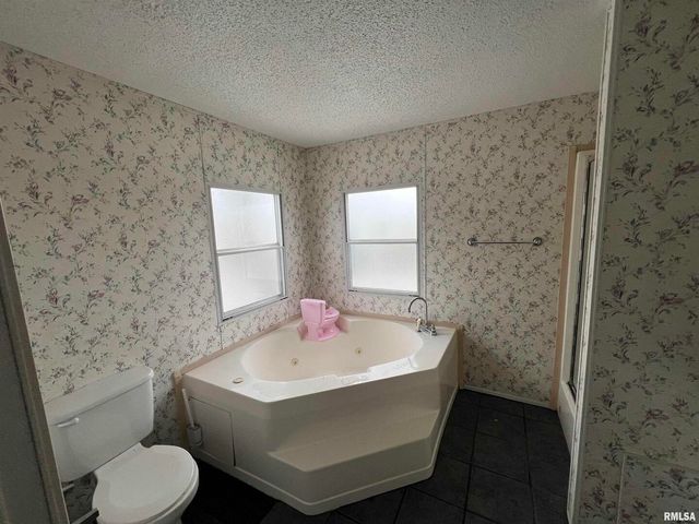 112 N Old Marion Road, Goreville, IL 62939