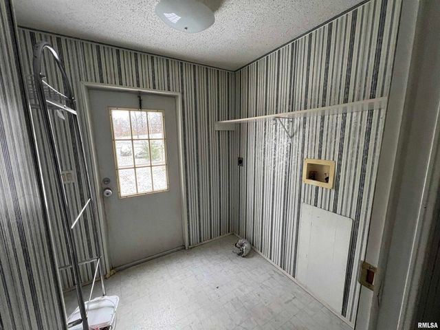 112 N Old Marion Road, Goreville, IL 62939