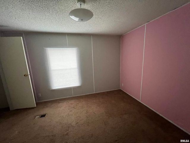 112 N Old Marion Road, Goreville, IL 62939