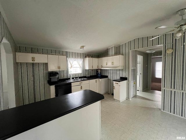 112 N Old Marion Road, Goreville, IL 62939