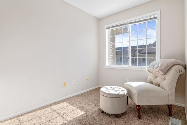 2312 Eagle Trace Lane, Woodbury, MN 55129