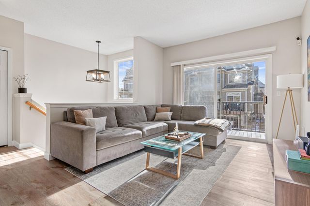 2312 Eagle Trace Lane, Woodbury, MN 55129