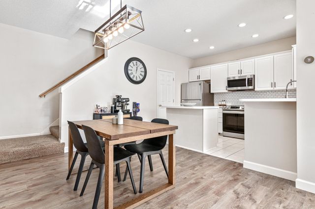 2312 Eagle Trace Lane, Woodbury, MN 55129