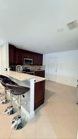 5301 CANOE BEND Drive, Lake Worth, FL 33463