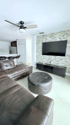 5301 CANOE BEND Drive, Lake Worth, FL 33463