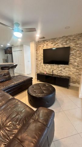 5301 CANOE BEND Drive, Lake Worth, FL 33463