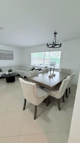 5301 CANOE BEND Drive, Lake Worth, FL 33463