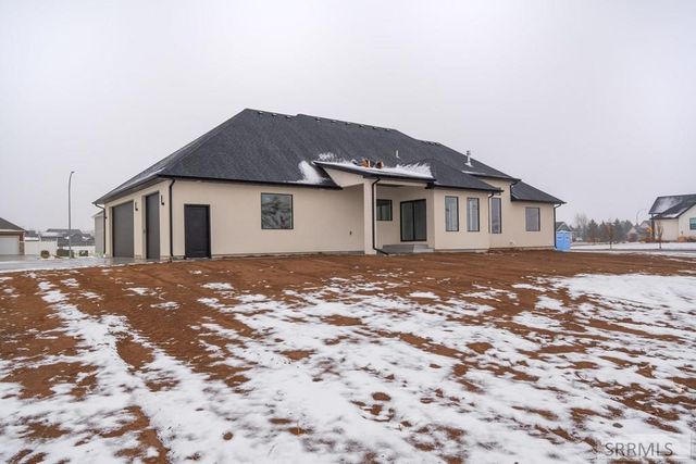 5707 Long Cove Drive, Idaho Falls, ID 83404