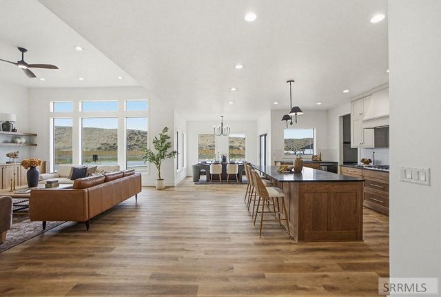 5707 Long Cove Drive, Idaho Falls, ID 83404