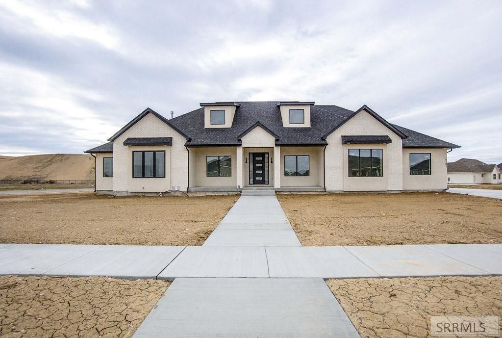 5707 Long Cove Drive, Idaho Falls, ID 83404