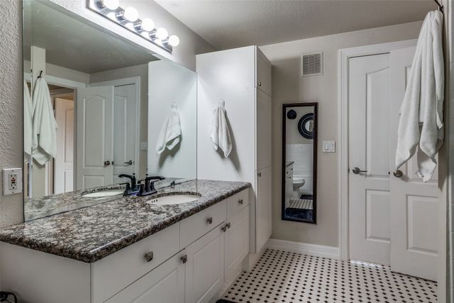 3400 Welborn Street 301, Dallas, TX 75219
