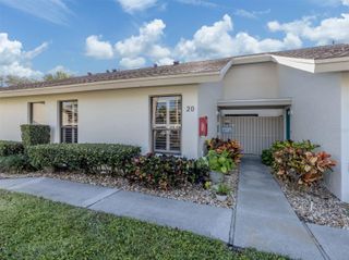 1027 CAPRI ISLES BOULEVARD 20, Venice, FL 34292